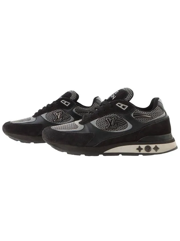1A9J1C Runaway Sneakers Size 733536Y 2