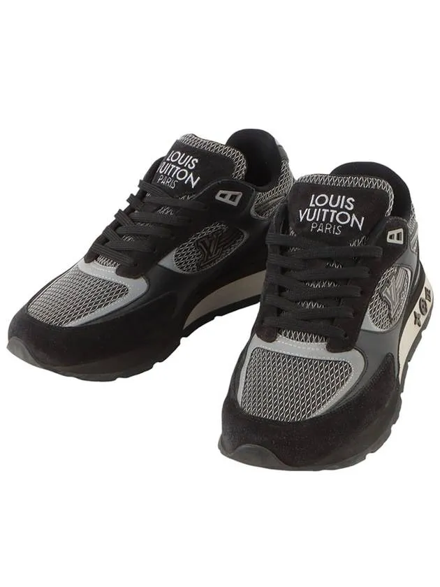 1A9J1C Runaway Sneakers Size 733536Y 2