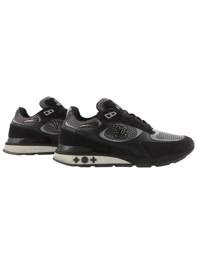 1A9J1C Runaway Sneakers Size 733536Y 2