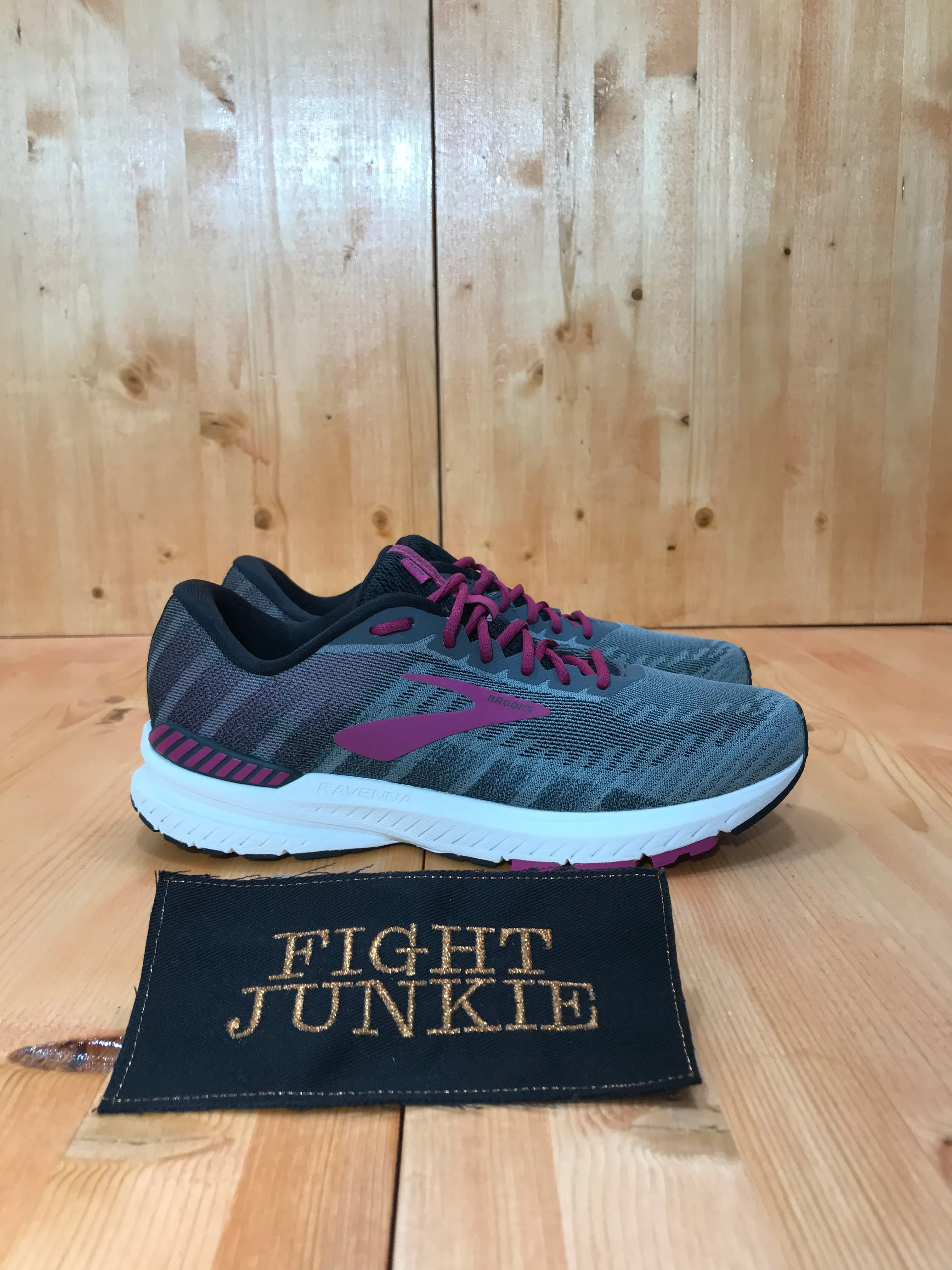 BROOKS RAVENNA 10 Womens Size 7.5 Running Shoes Sneakers