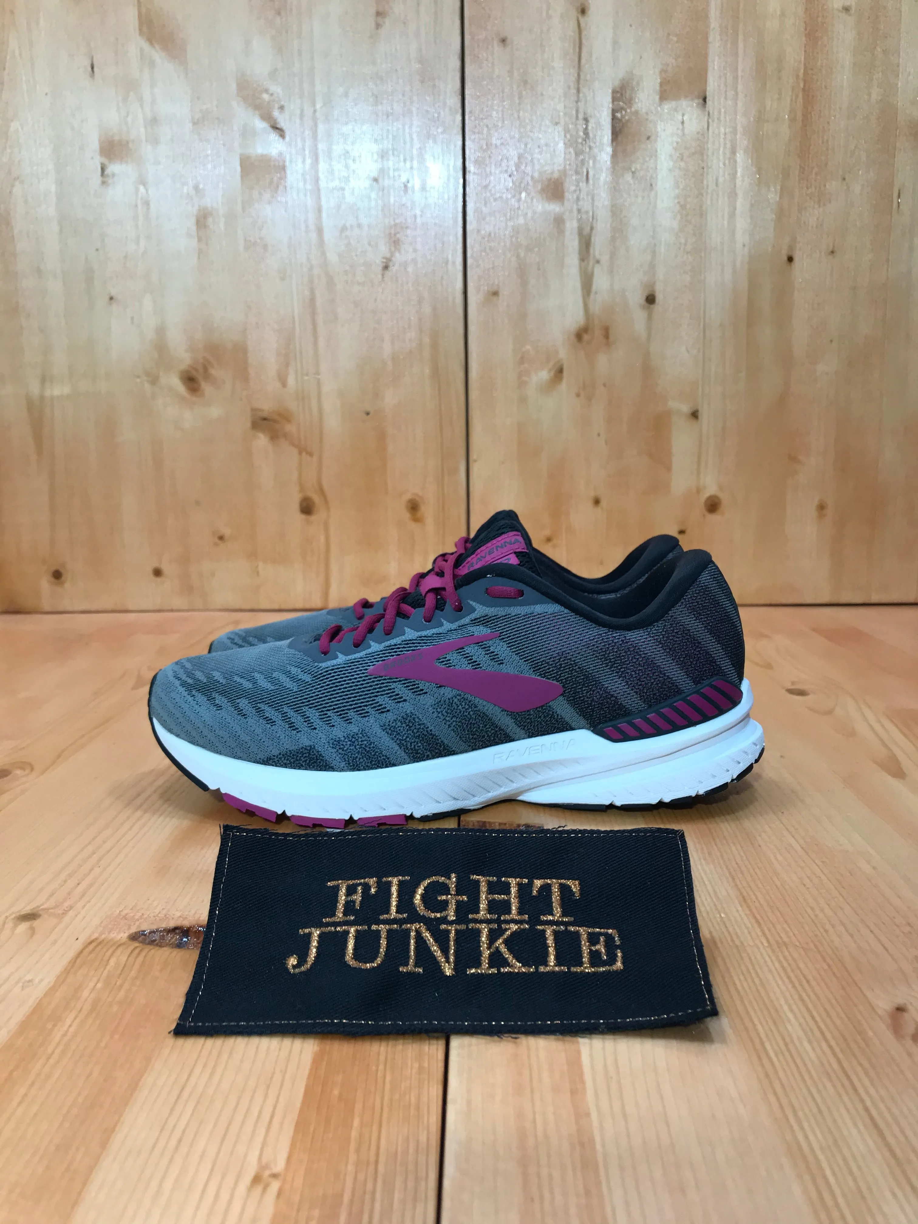 BROOKS RAVENNA 10 Womens Size 7.5 Running Shoes Sneakers