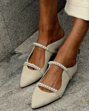 Chic & Elegant Pearl Flats