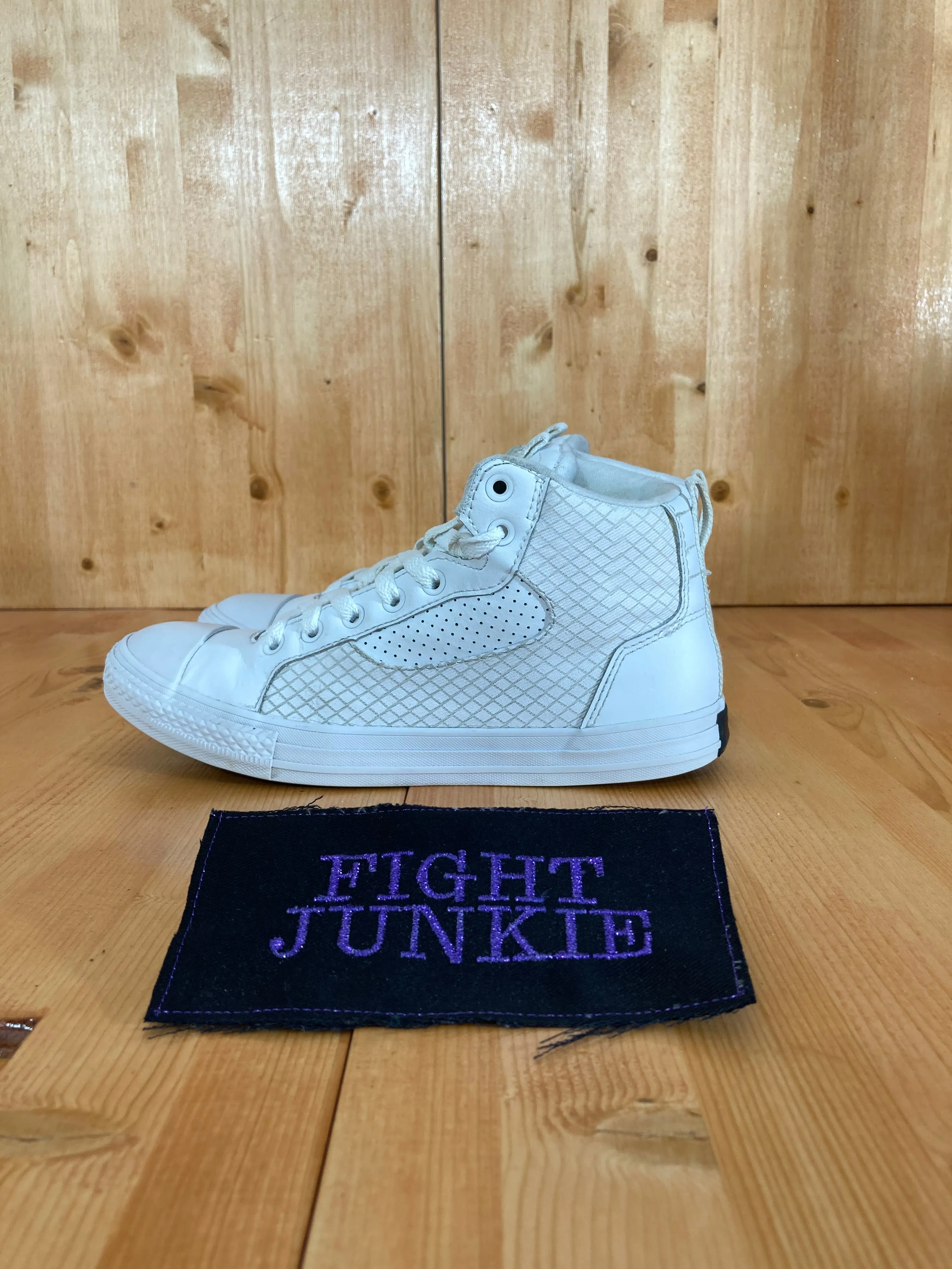 CONVERSE CHUCK TAYLOR ALL STAR ASYLUM Youth Size 5 Mid Tops Shoes Sneakers White 648938C