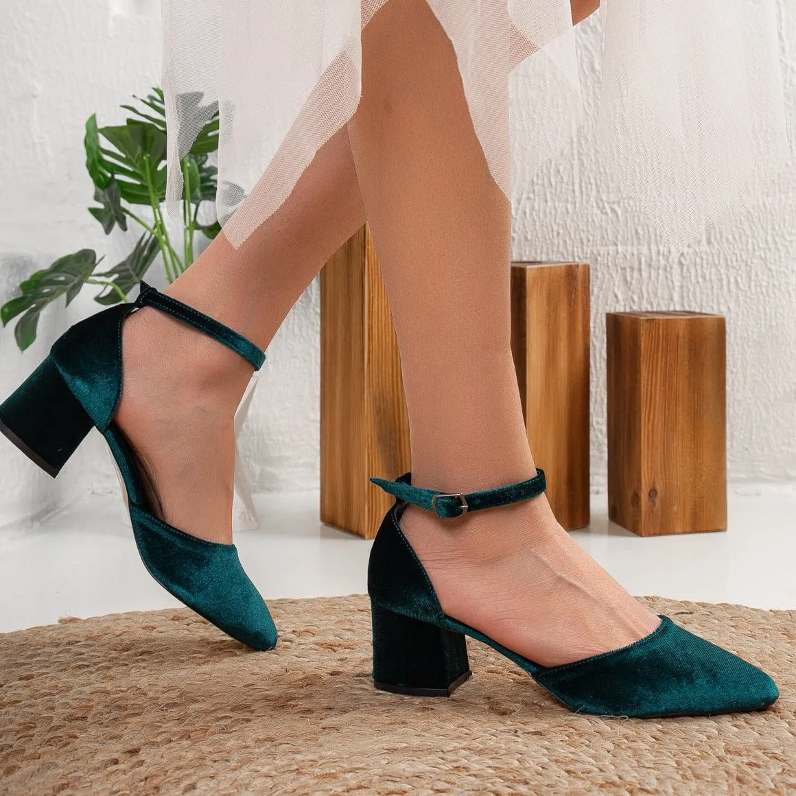 Marcelle - Emerald Green Velvet Pumps