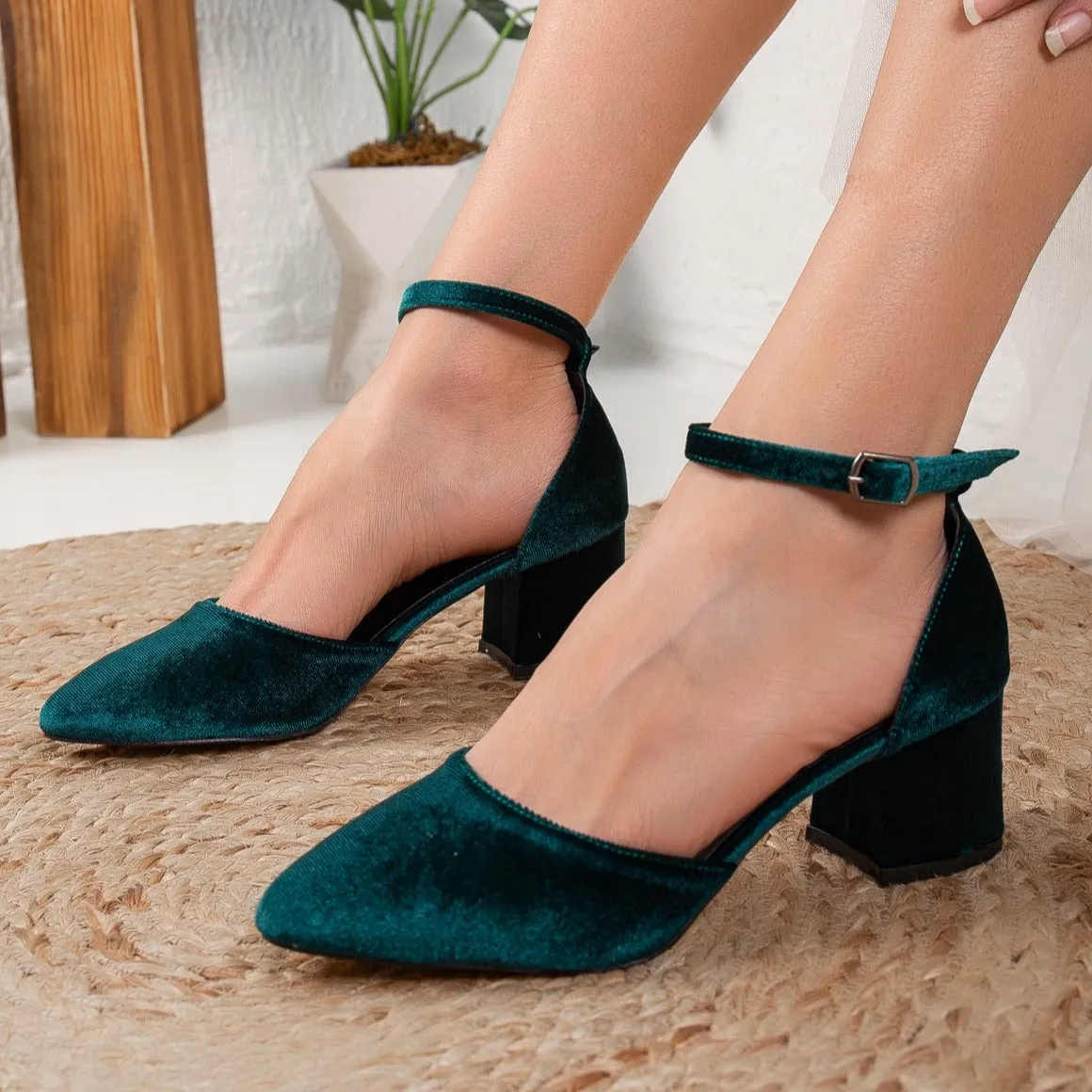 Marcelle - Emerald Green Velvet Pumps